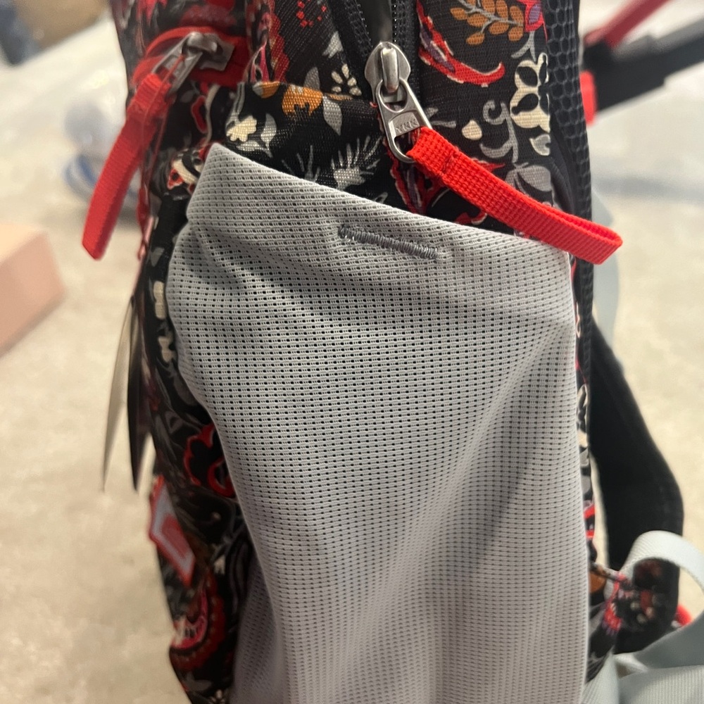 Vera Bradley Coleman Women’s Daypack backpack 15L - Picture 12 of 14